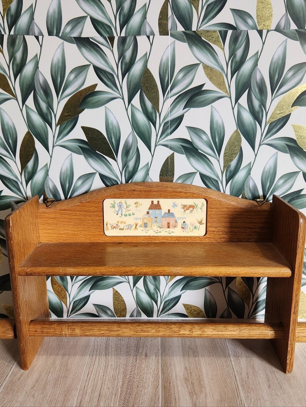 Vintage International Heartland Wood Paper Towel Holder Rack Wall Shelf Folk Art